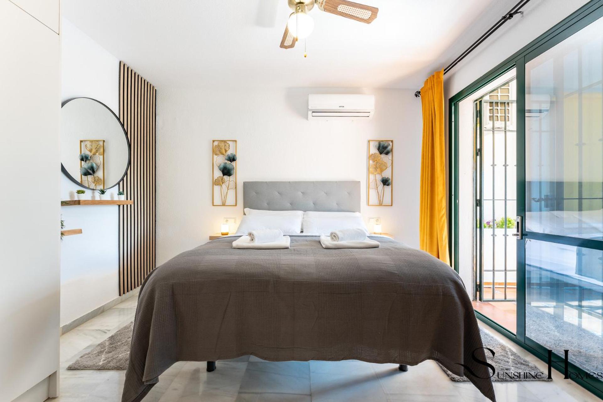 Poolside 2 Bedroom Retreat Appartement Benalmádena